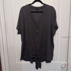 ✨torrid grey waffle button-front tie-front top✨